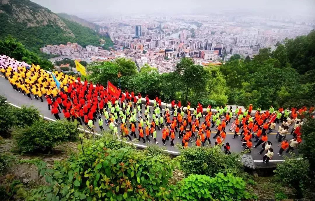 山)登山大賽的往屆盛況觀心小鎮:佛山市南海區西樵鎮錦湖大道2號門票