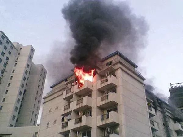 学霸花万元打造的"仙女寝室",竟惊动了中国消防?