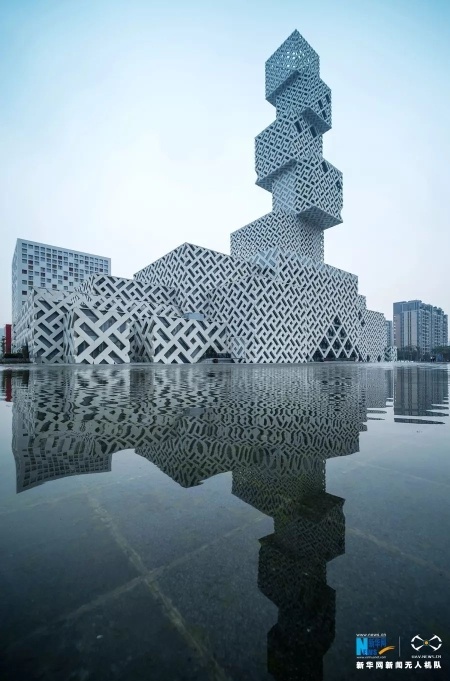 航拍佛山网红塔上新华网换个角度带你看魅力坊塔