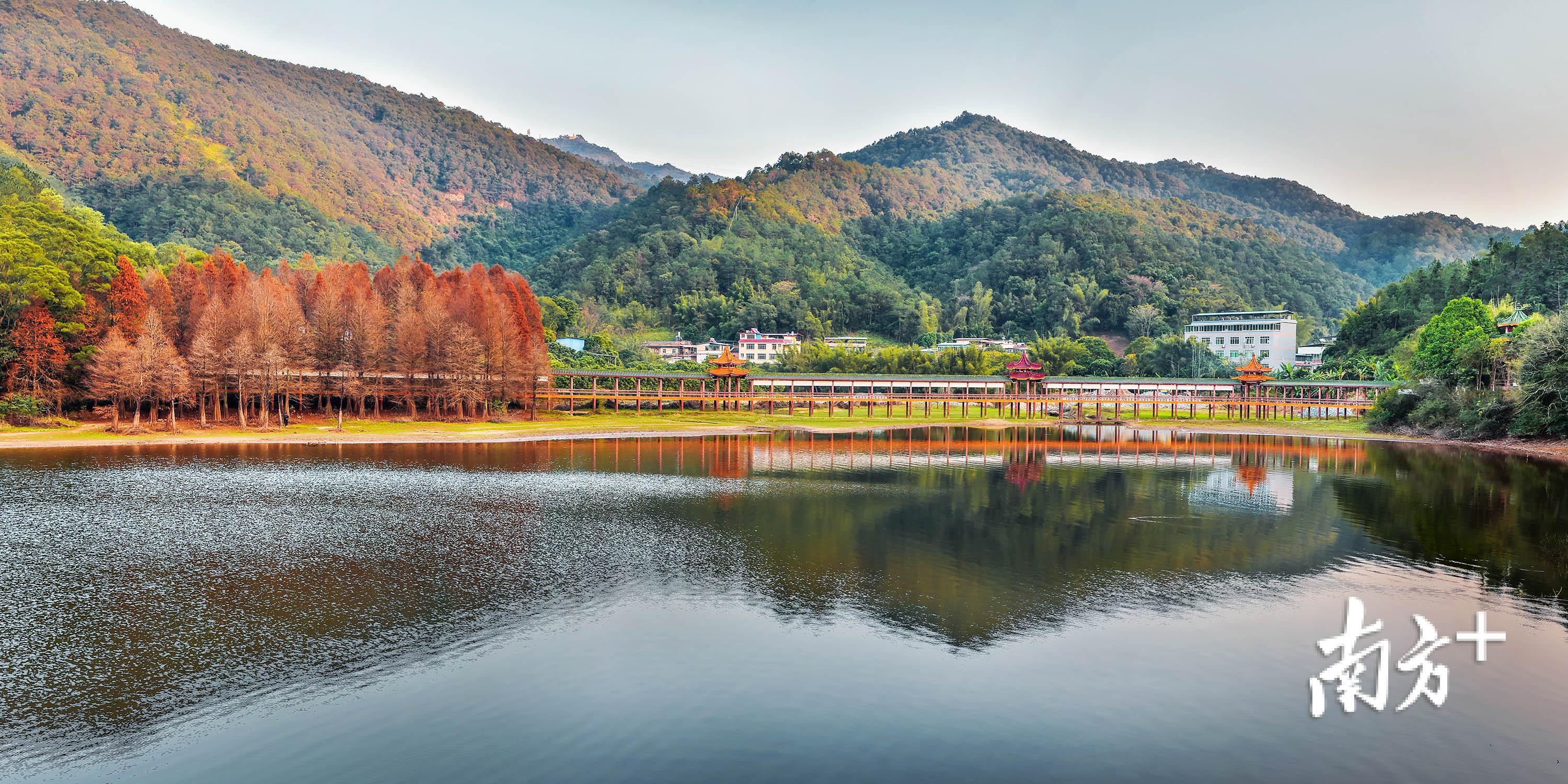 梅州泮坑旅游风景区素有“梅南胜境”的美誉，是假日休闲旅游的胜地。    南方日报记者 何森垚 摄