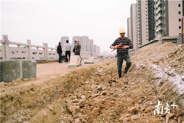 洛塘渠施工工地。 洛塘渠施工工地。