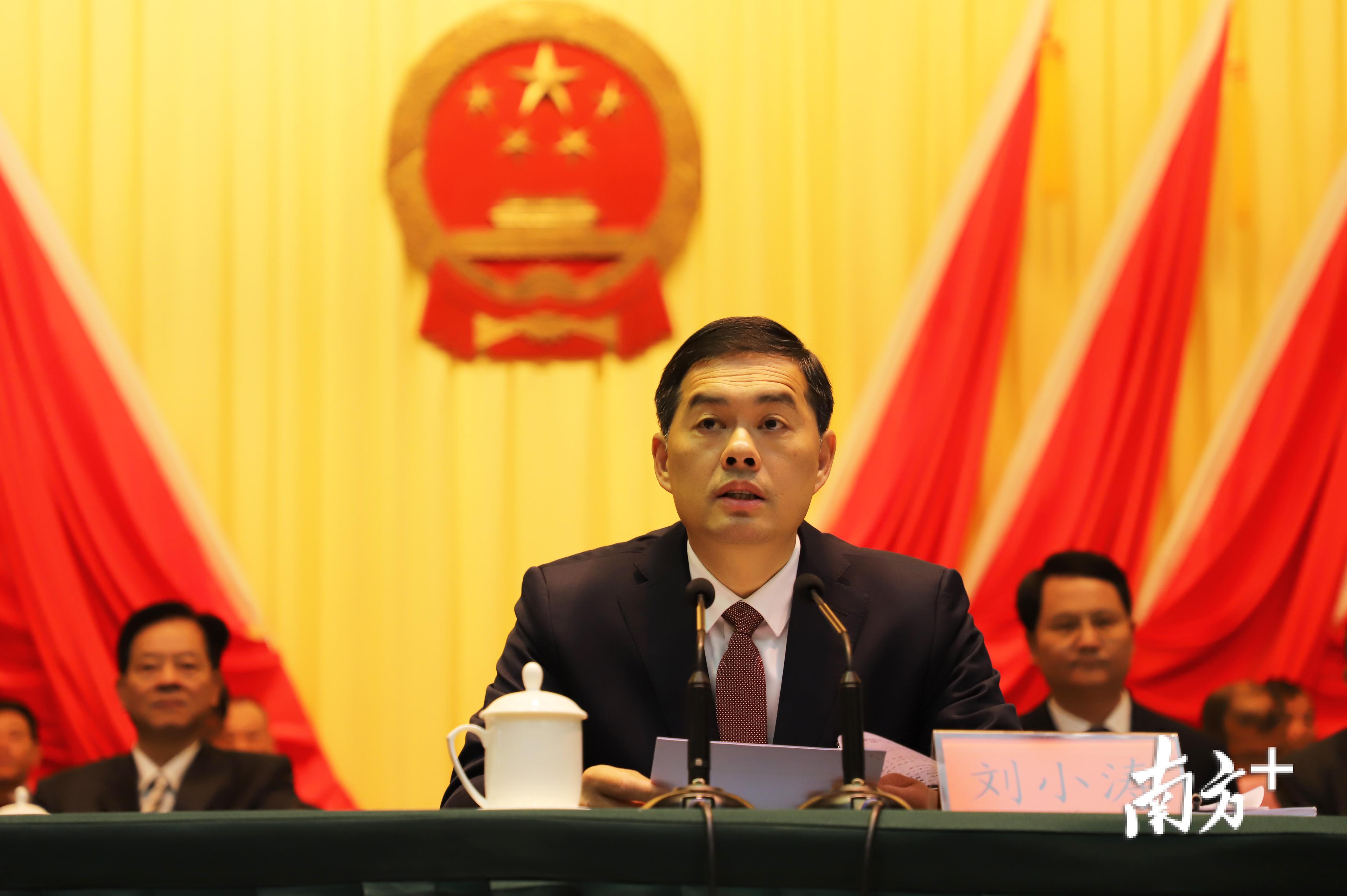 潮州市委书记、市人大常委会主任刘小涛主持会议