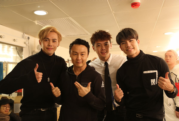 香港男团组合bop天堂鸟为慈善演出