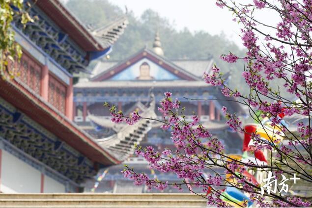 东华禅寺。陈为钦 摄