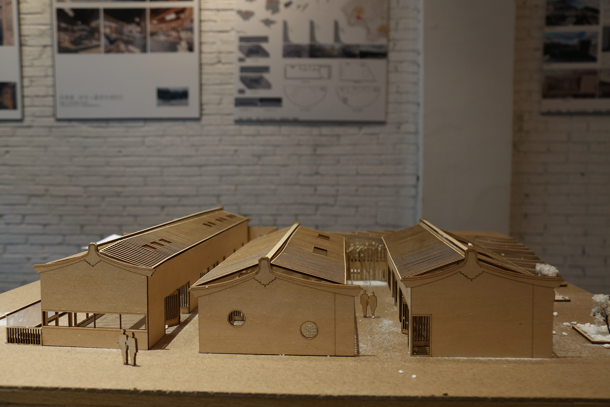 图为学生们对潮州乡村的房屋进行改造概念设计 图为学生们对潮州乡村的房屋进行改造概念设计