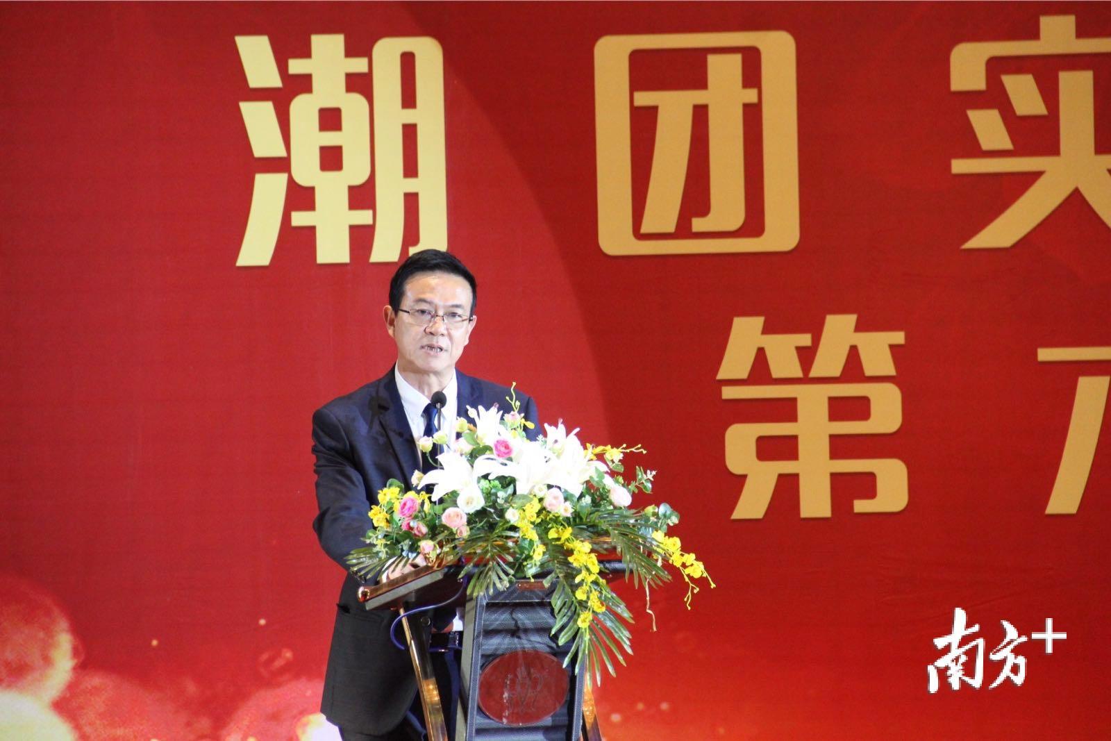 新西兰潮属总会常务副会长吴文发发表讲话.胡少华 摄