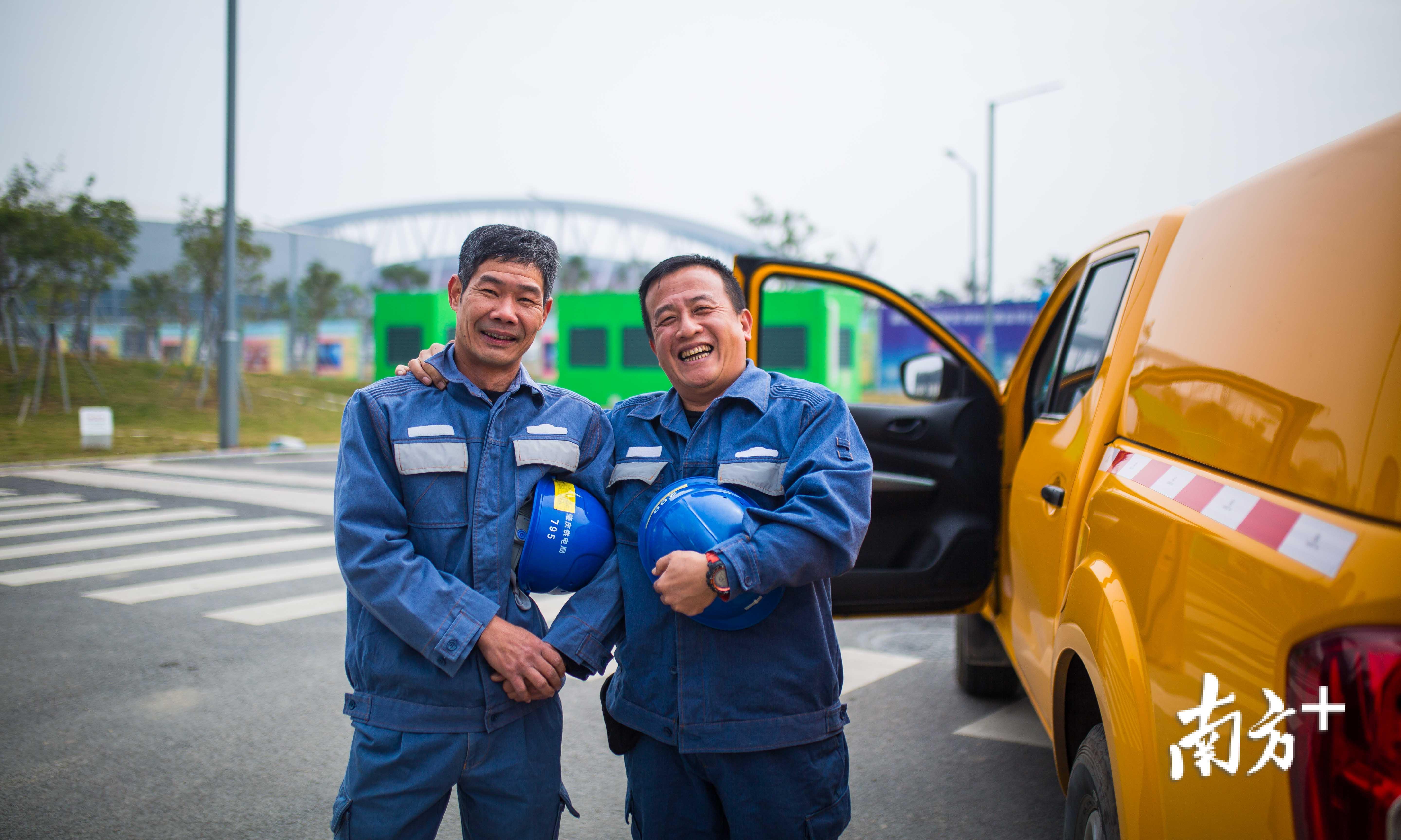 去年,电缆班承担了全运会的电缆运维,身后是承办了赛事的肇庆新区体育中心。 去年,电缆班承担了全运会的电缆运维,身后是承办了赛事的肇庆新区体育中心。