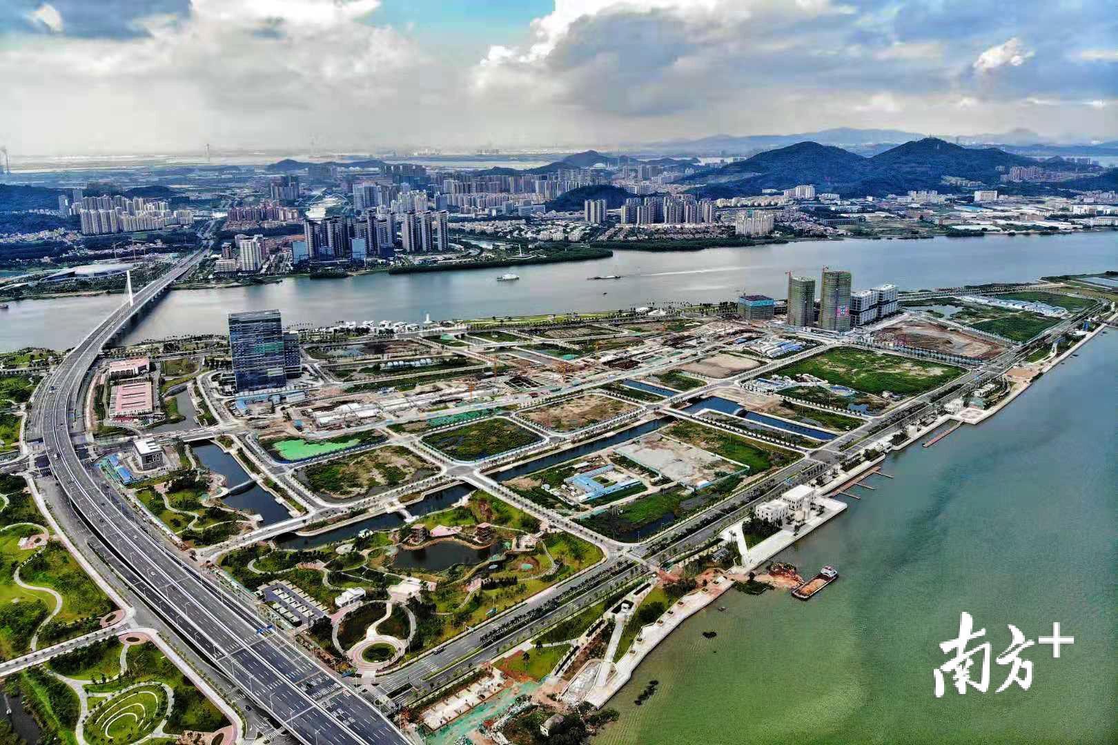 微广州南沙港。