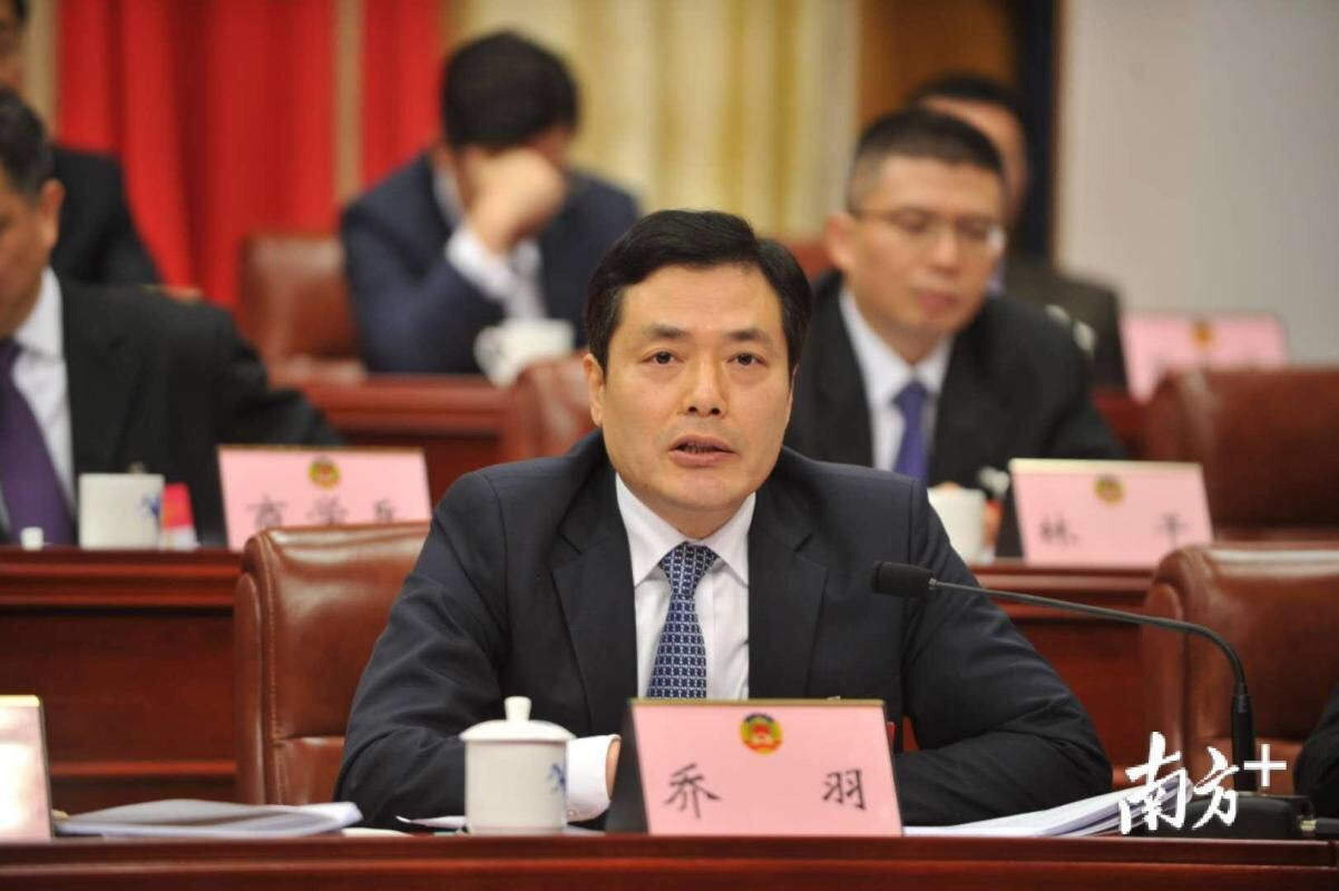 佛山市副市长乔羽在会上发言。南方日报记者 戴嘉信 摄 佛山市副市长乔羽在会上发言。南方日报记者 戴嘉信 摄