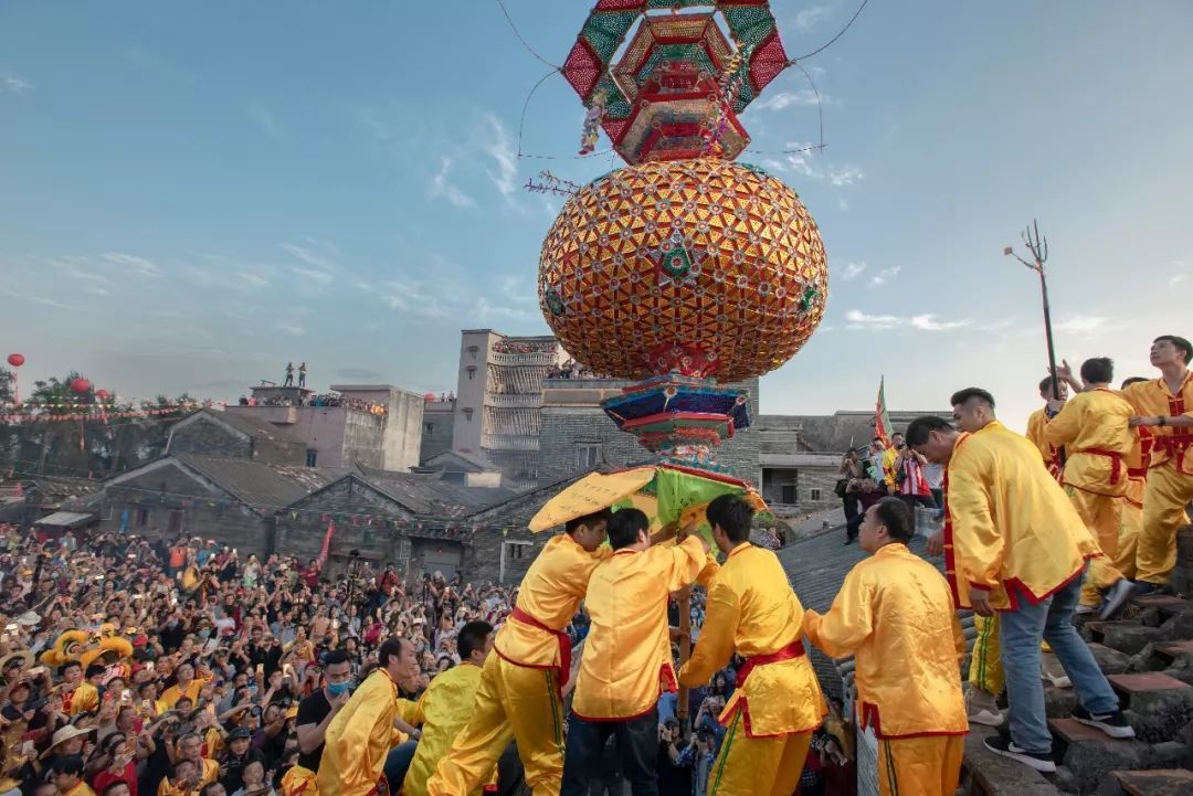 震撼视频这场让江门人骄傲的灯会精彩上演现场太热闹了