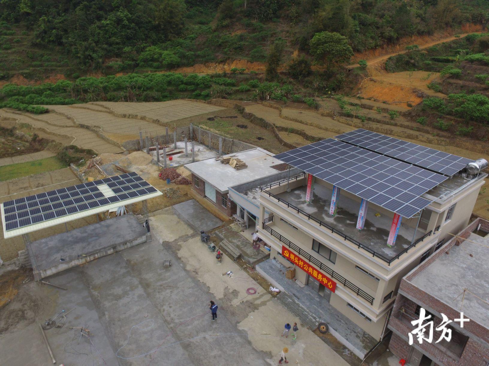 扶持贫困村的光伏发电项目。 扶持贫困村的光伏发电项目。