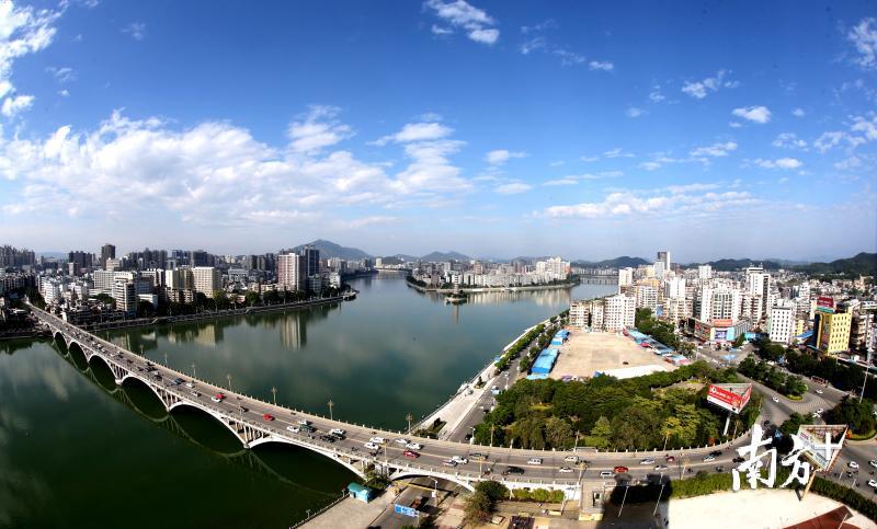 韶关市区新貌。