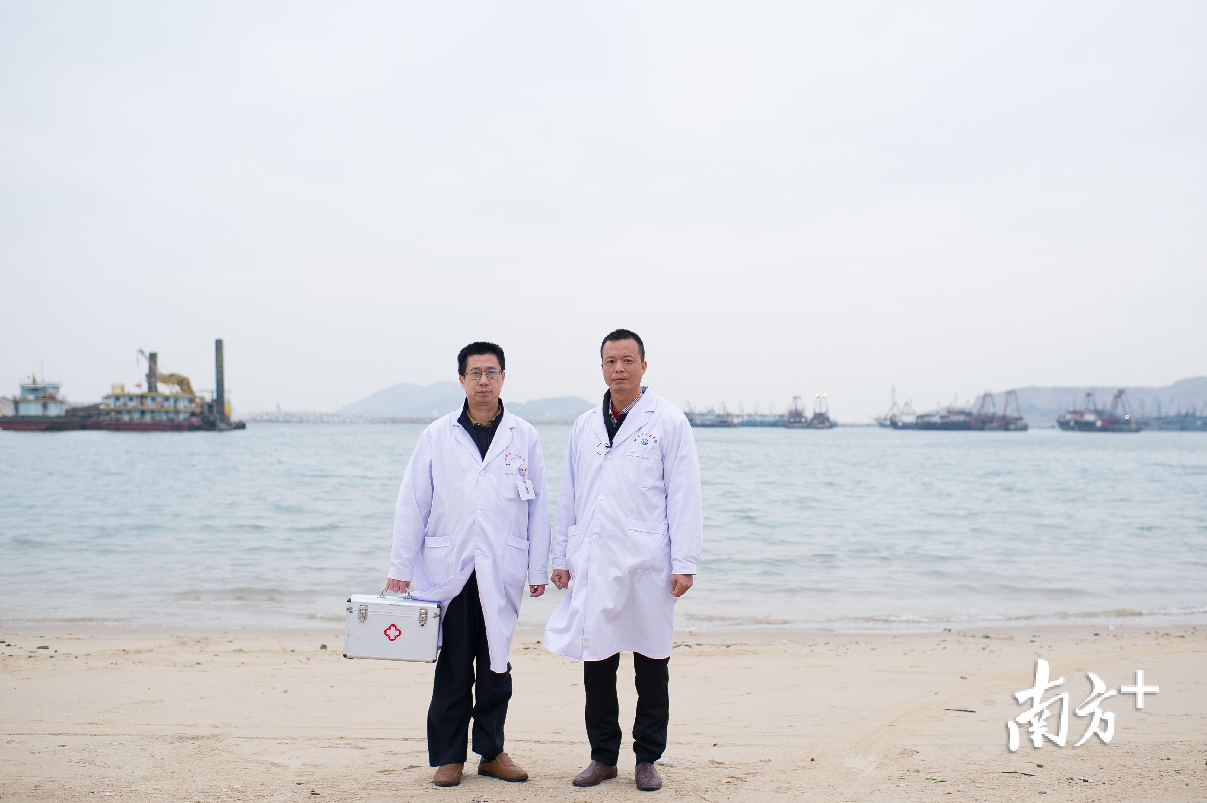 郭荣伟（右）和柯培森。