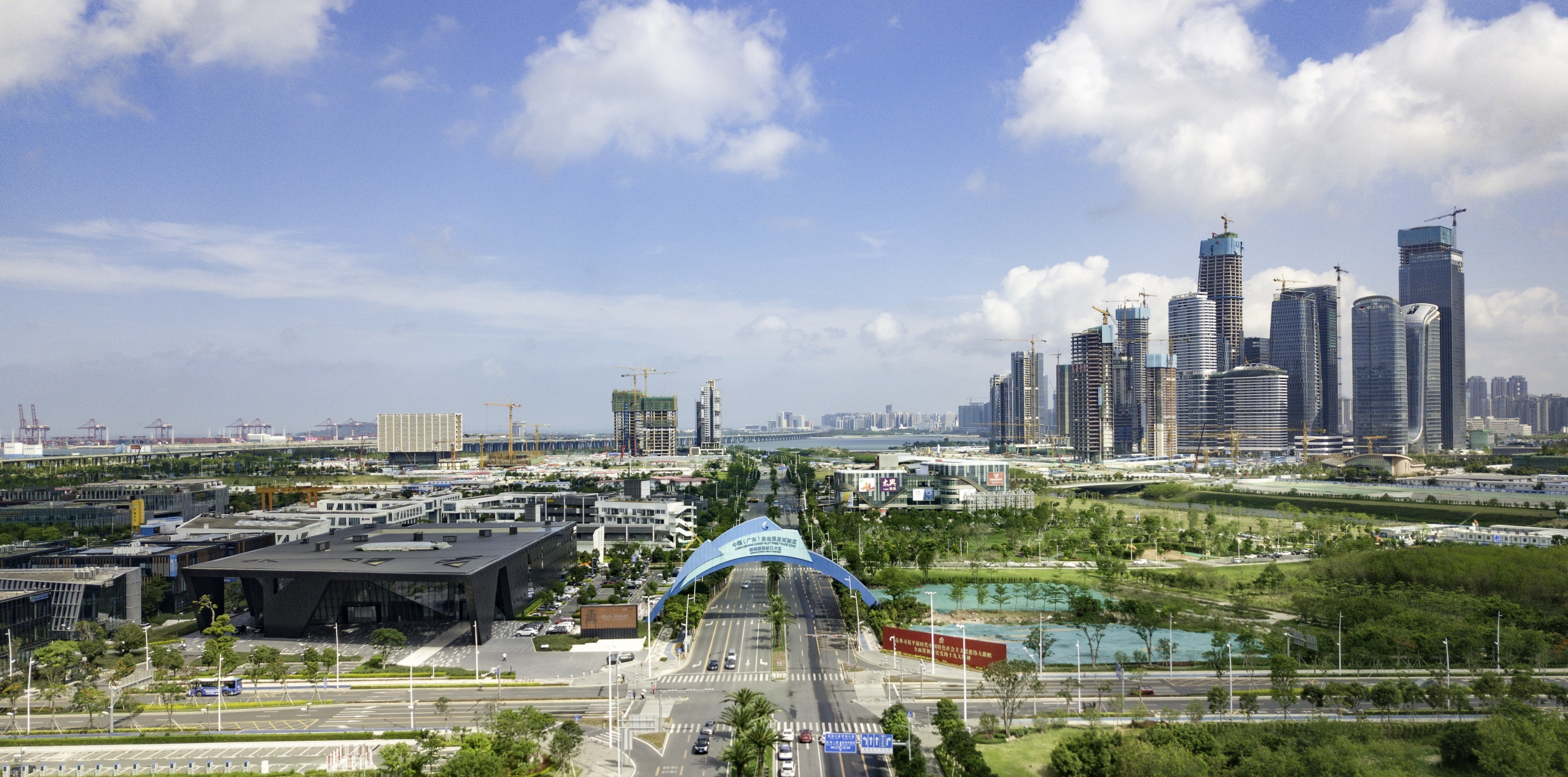 快讯广东自贸区首家深圳市前海地方金融监督管理局揭牌