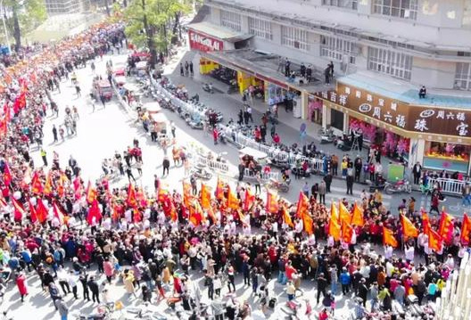 （2018年巡游盛况）