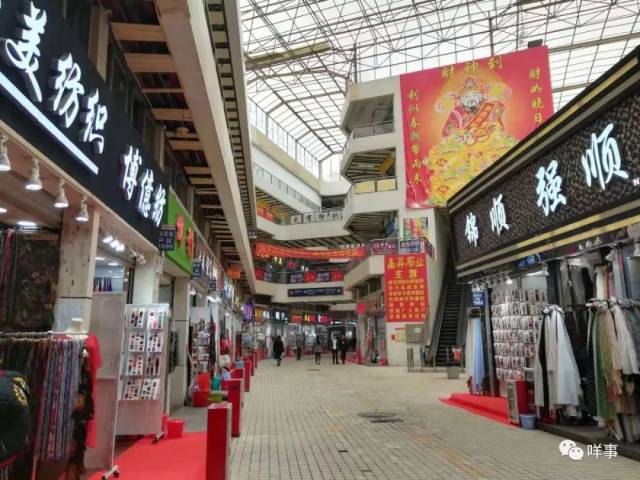 布料批发市场：行业动态揭秘
