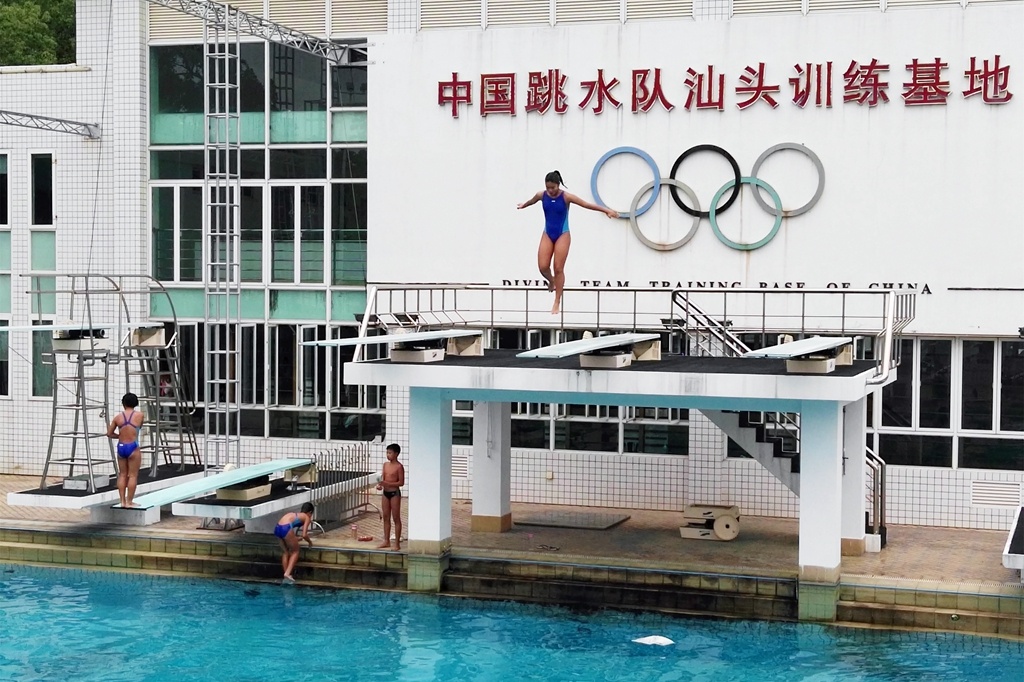 汕头市跳水学校是不少汕头籍运动员圆梦的起点。杨立轩 摄