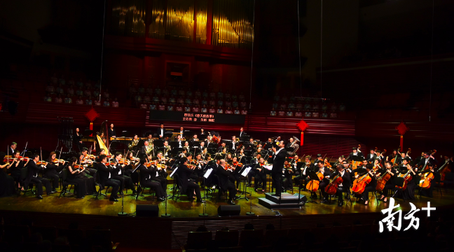 管弦乐《春天的故事》