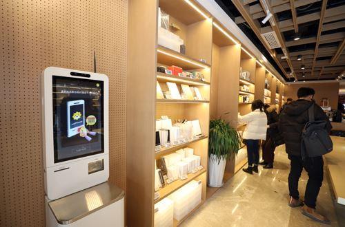 腾讯敲开智慧零售大门: "小程序"成最大利器