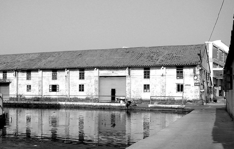 在1984年,时任广州昌华藤厂厂长的杜泽桦毅然辞去了令人艳羡的工作