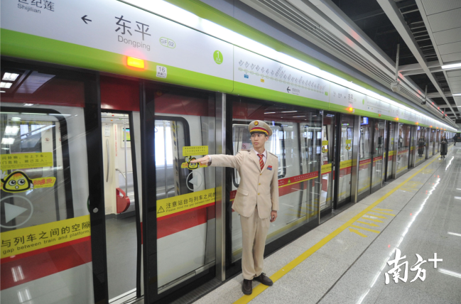佛山地铁负荷强度之所以排在第八位，与其通车里程少、客流密度高有关。戴嘉信摄