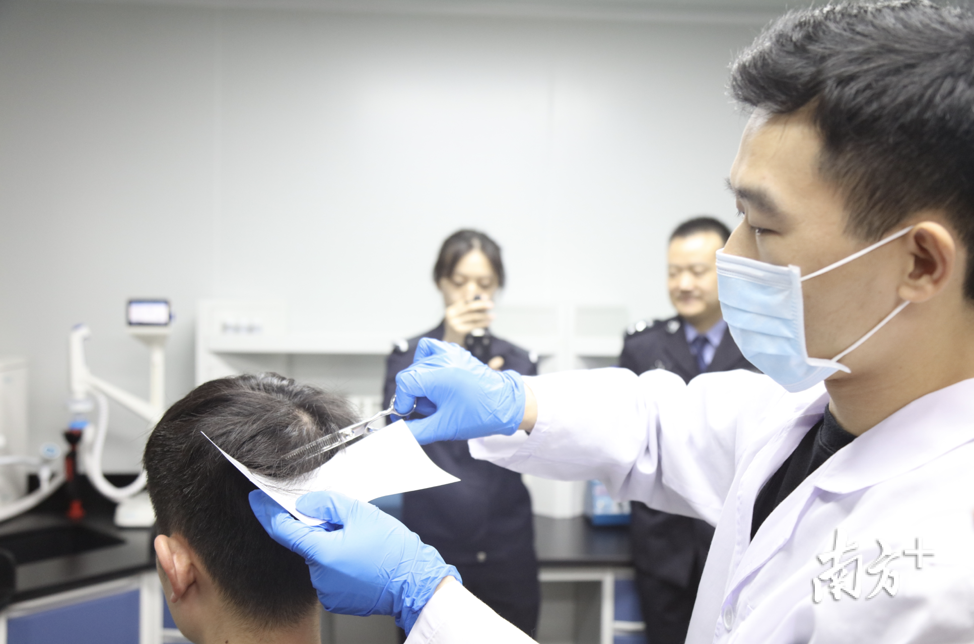 佛山顺德公安建成全省公安系统首个毒品毛发检测中心。