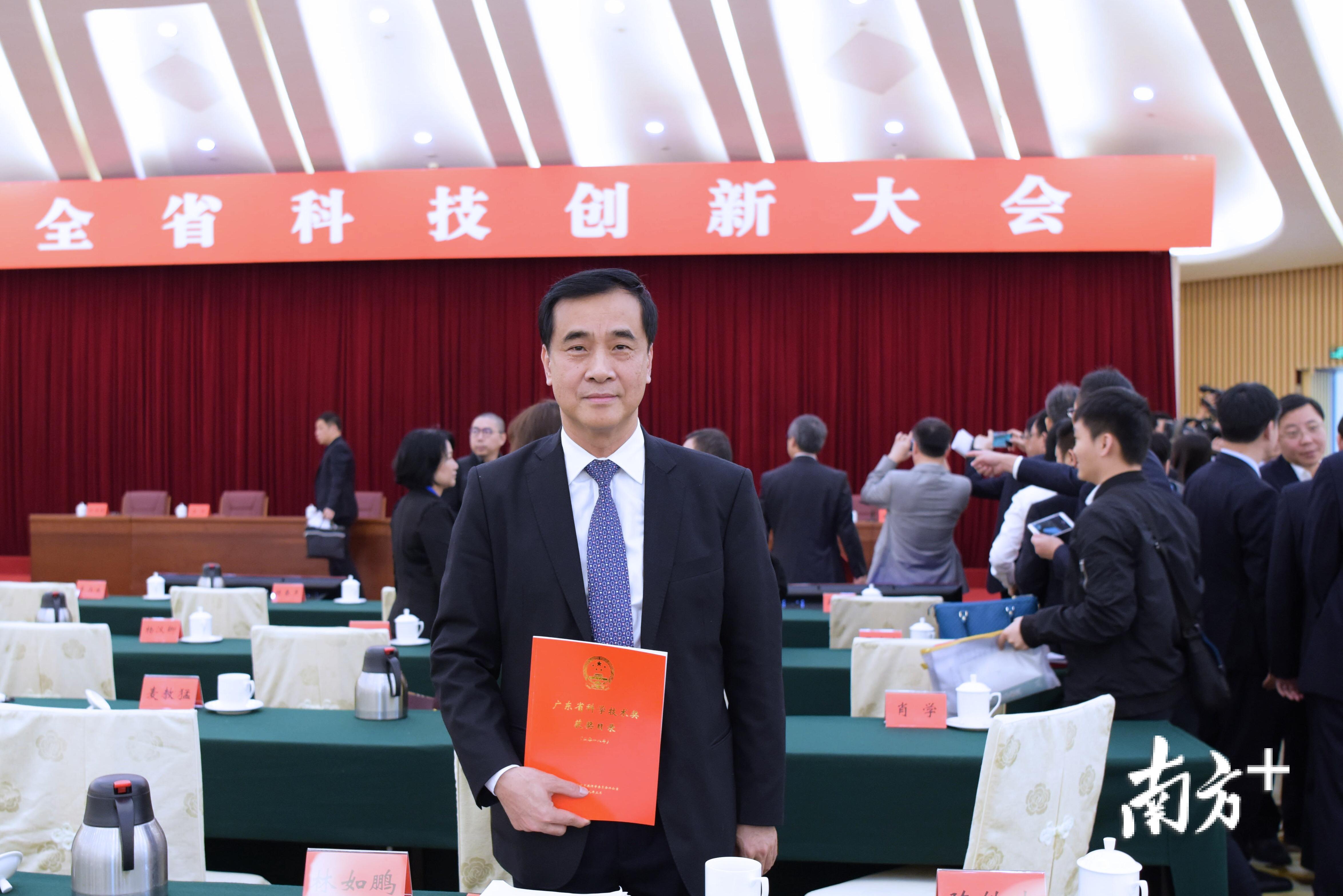 何裕隆.受访者供图