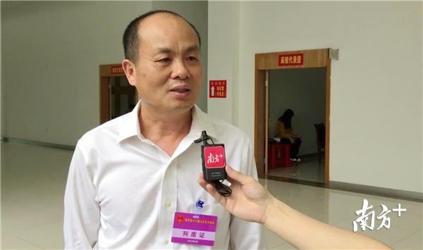 博罗县教育局局长叶志雄。