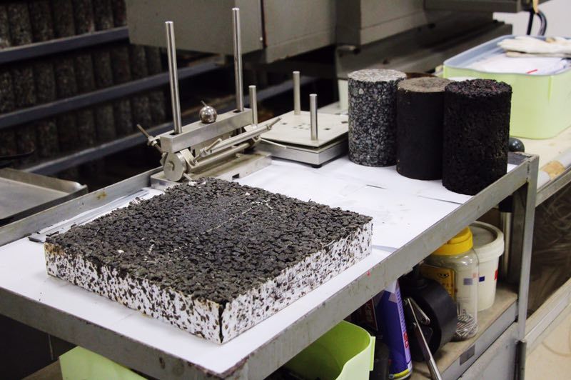 富沥青含量沥青混凝土（FAC）模型