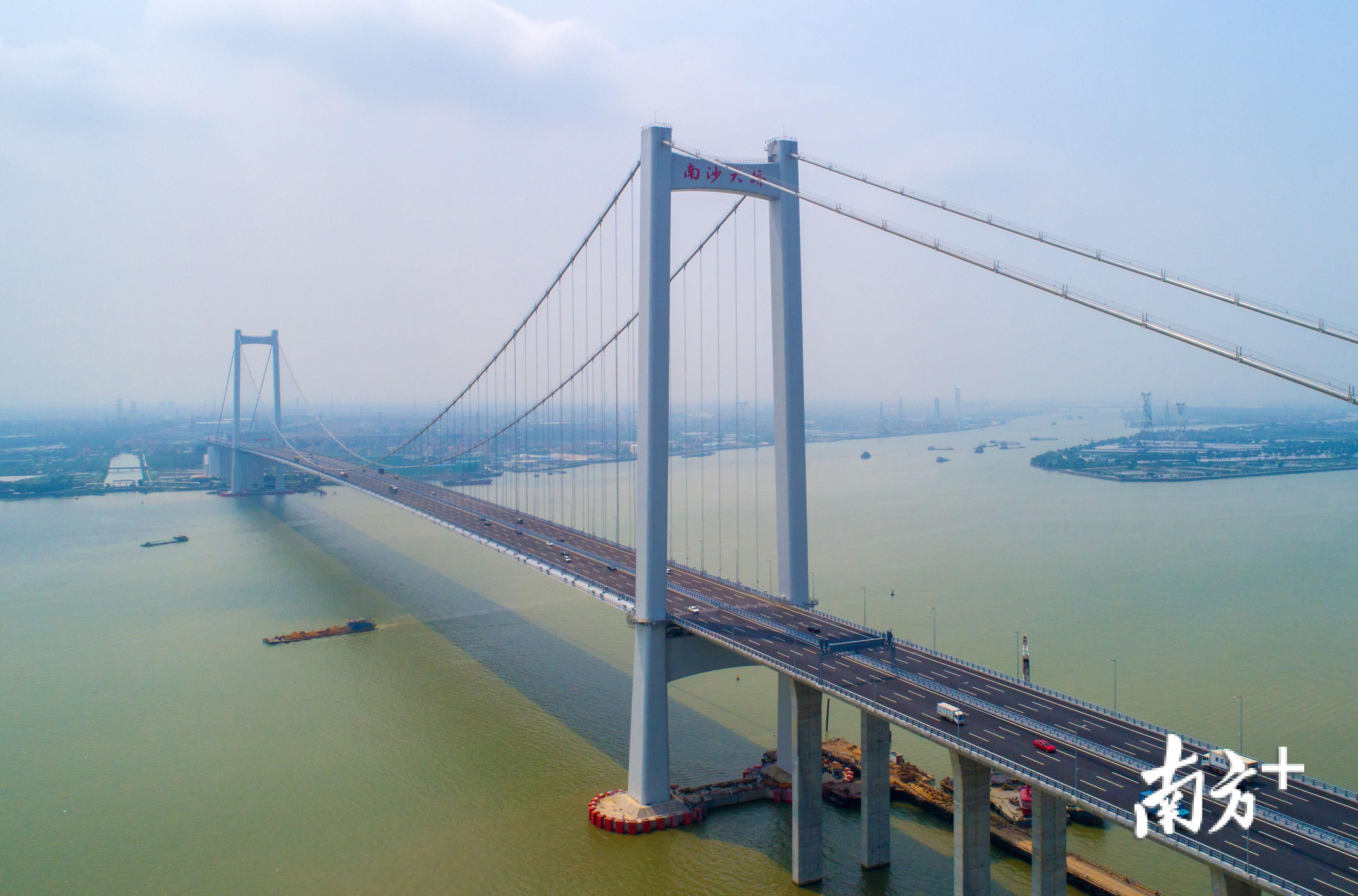 图集|超级工程"南沙大桥"通车首日,交通井然有序