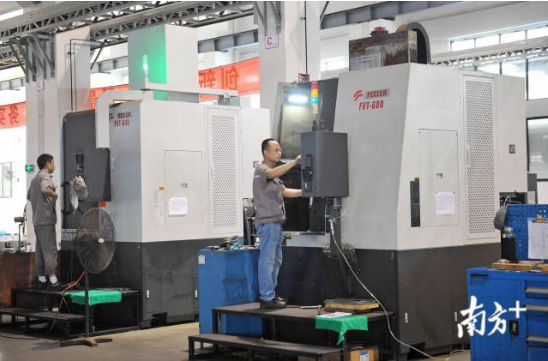 科达洁能车间。南方日报记者 戴嘉信 摄