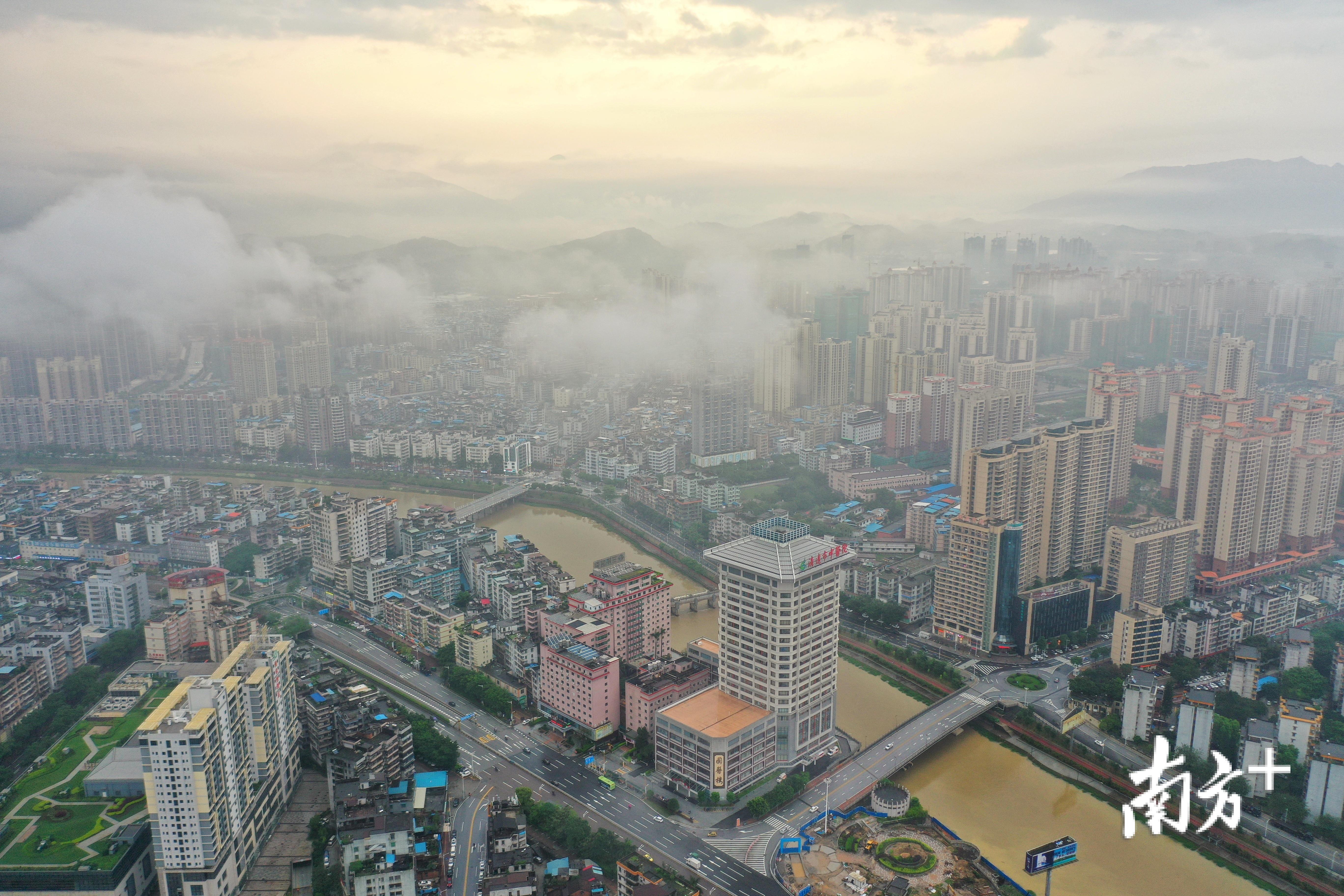 图集|春露润美景 俯瞰南粤大地的雨中山水画