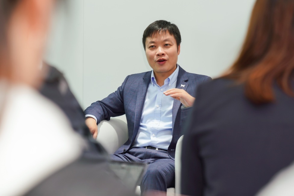 小鹏汽车何小鹏明年底将是造车新势力的分水岭