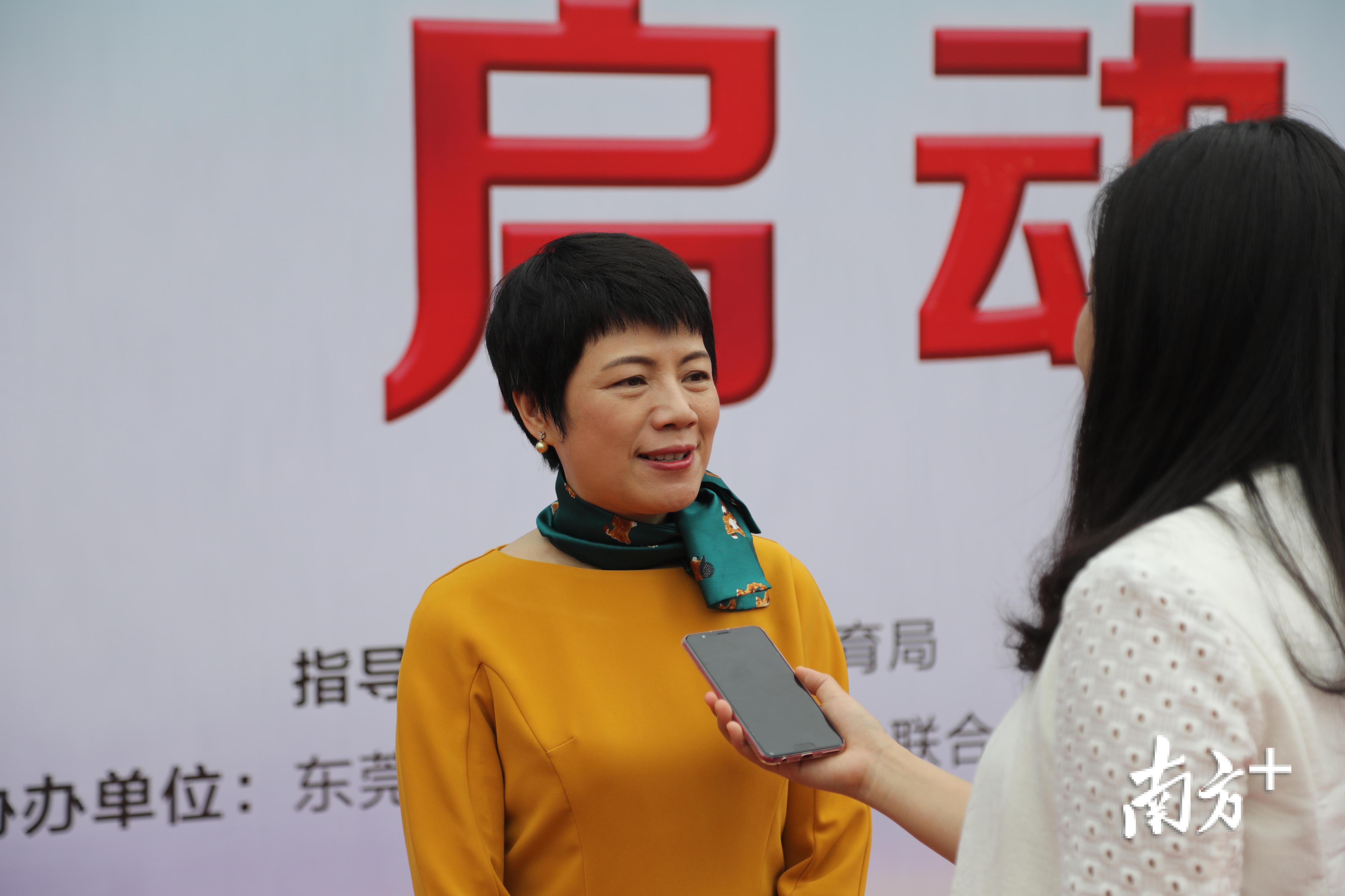 东莞市教育局局长梁凤鸣接受南方+记者采访 东莞市教育局局长梁凤鸣接受南方+记者采访