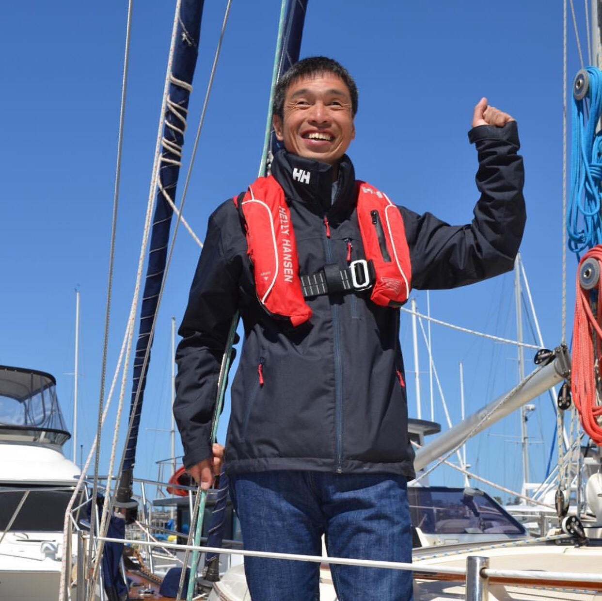 正文据日本视觉障碍者航海协会介绍,在由看得见的人告知风向等情况,由