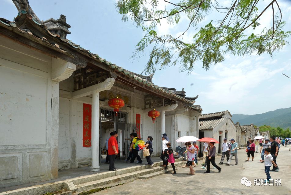 揭东玉湖新寮村: 院士故里劲吹文明新风