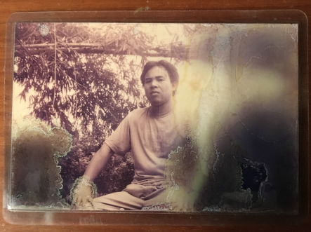 1985年，我在汾江河畔留影。那是我刚读初一。黄展强供图