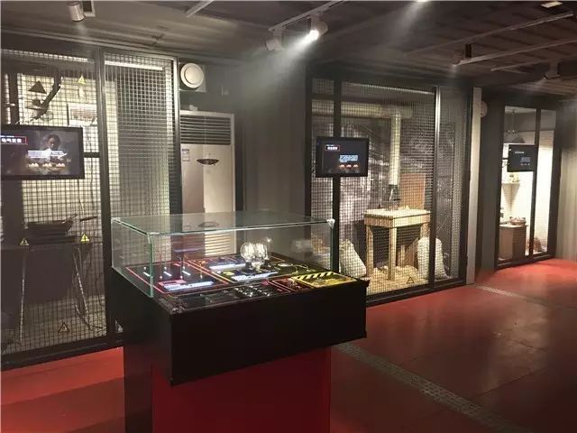 △不同的场所容易遇到的消防隐患,屏幕上有原理、案例等“干货”哦! △不同的场所容易遇到的消防隐患,屏幕上有原理、案例等“干货”哦!