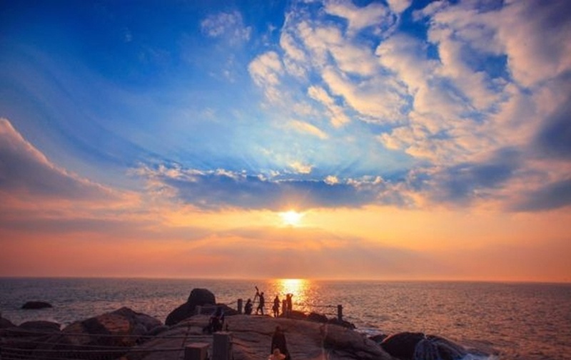 青洲岛夕照。