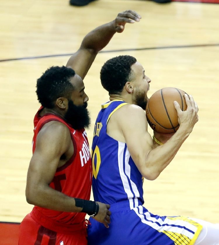 nba|火箭胜勇士扳平总比分,雄鹿击败凯尔特人握赛点