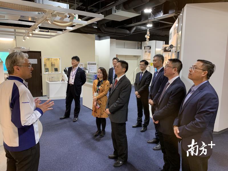 顺德区政府代表团到日本科技企业考察。