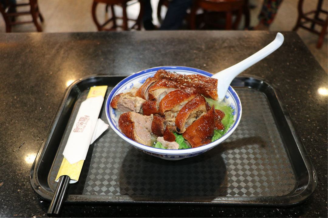 东莞烧鹅濑粉。  李彤晖摄