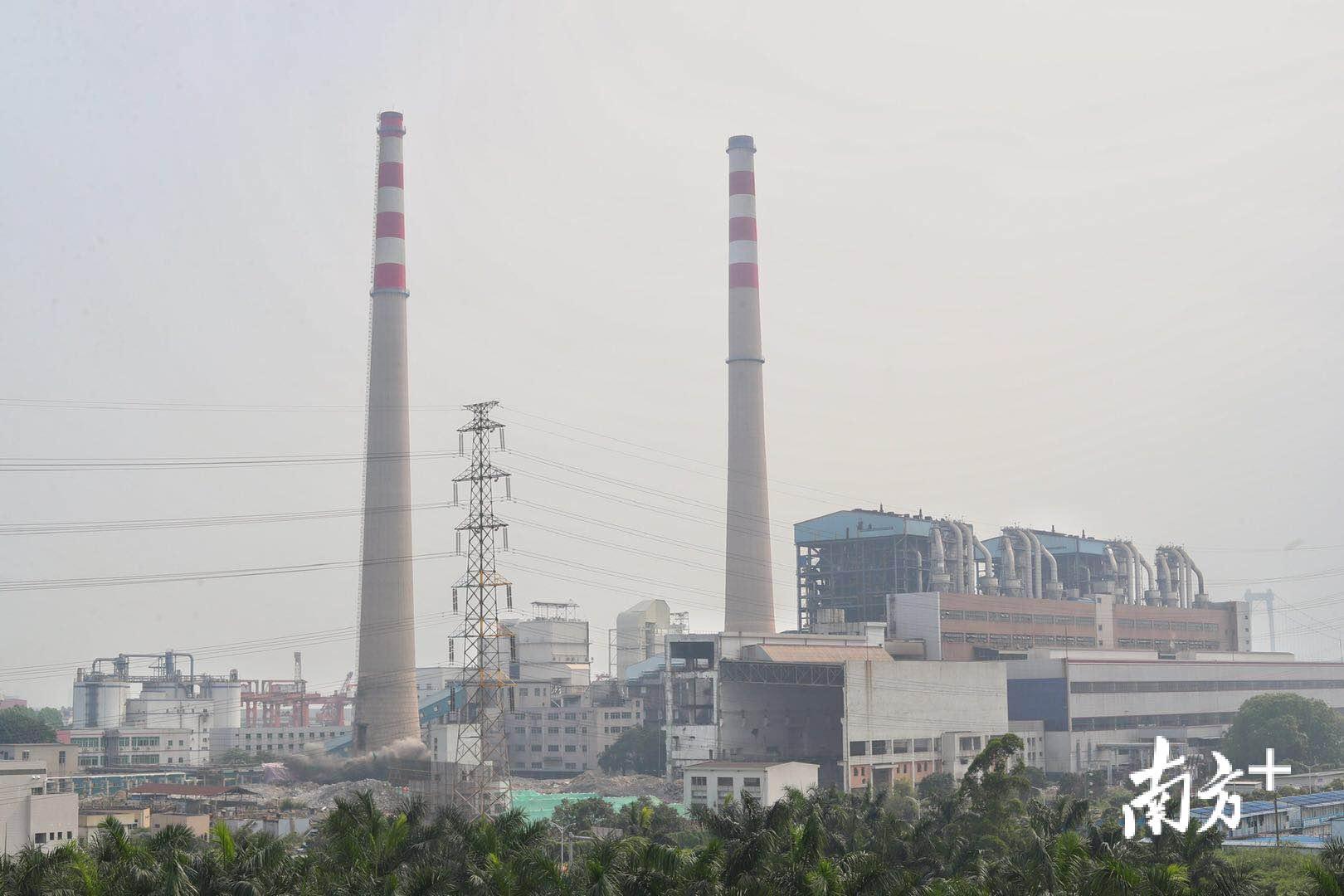 起爆瞬间。 起爆瞬间。