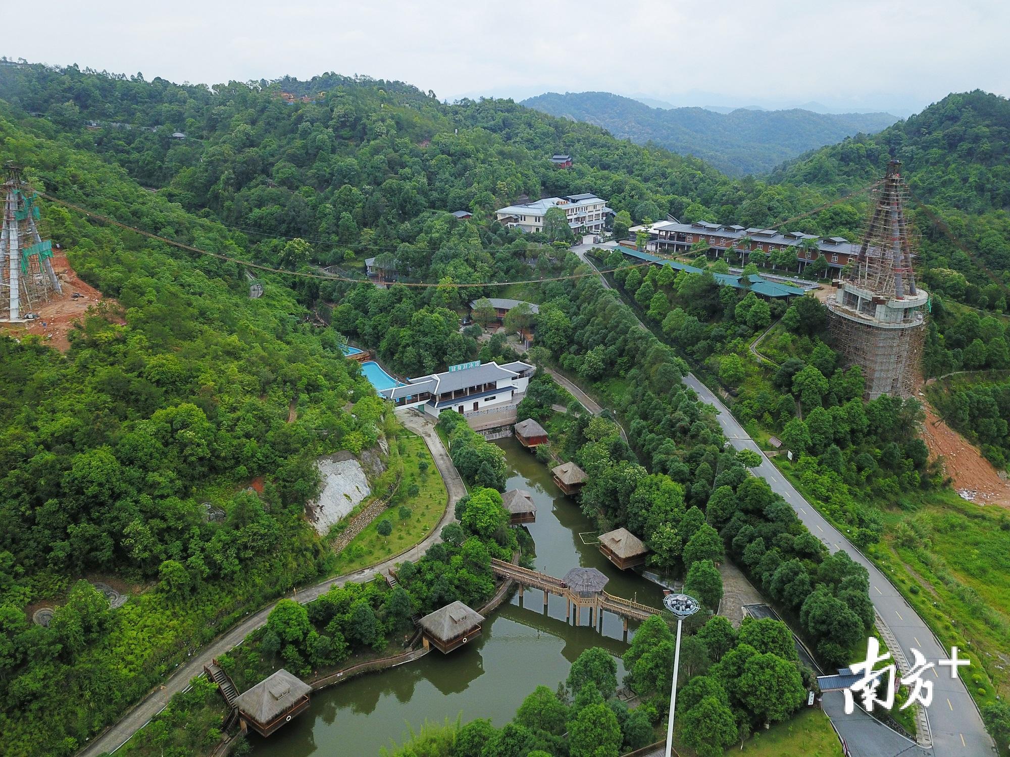 绿意盎然的南寿峰健康产业园。 绿意盎然的南寿峰健康产业园。