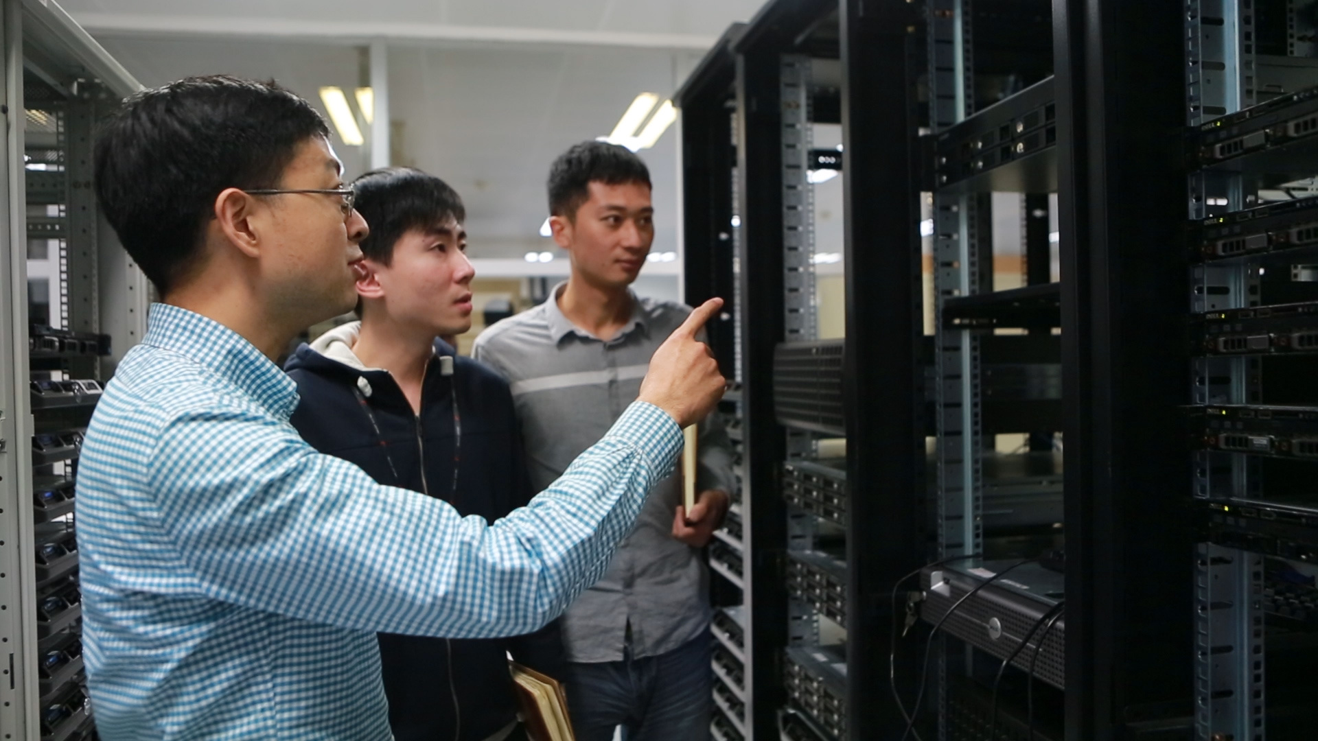 高民参与搭建了国家超级计算广州中心南沙分中心。至今，已有超过150个港澳和海外科研团队使用“天河二号”超算服务。