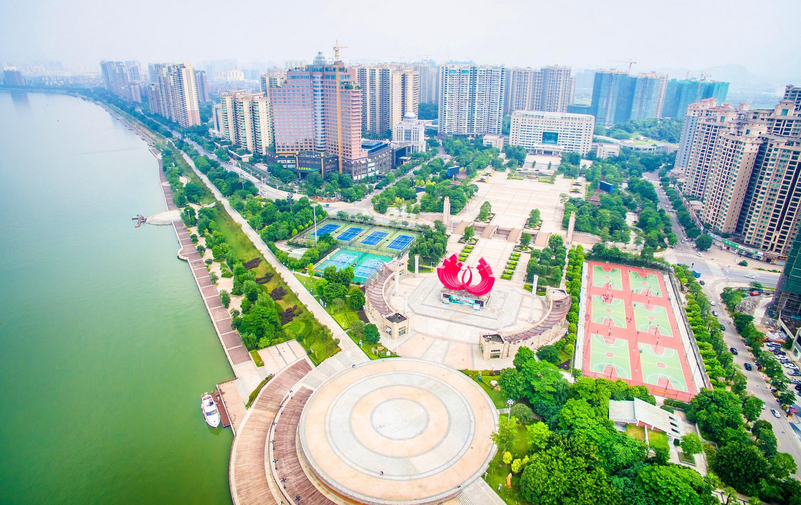 实施广清一体化战略,加快融入珠三角,清远正在奔跑前进的路上