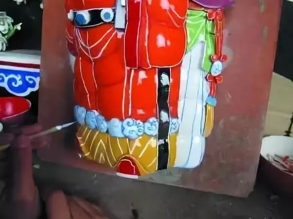 贴片 | 上色 | 描线 贴片 | 上色 | 描线