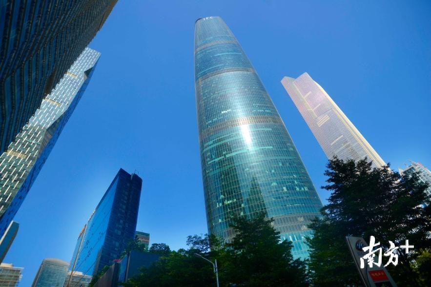 广州珠江新城西塔 南方日报记者 肖雄 摄