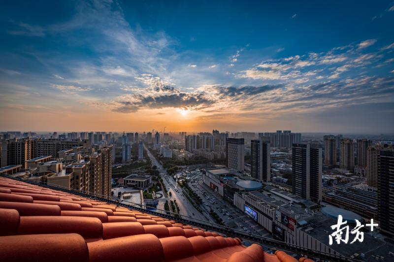 5月13日,经过连续的阴天,茂名终于迎来了好天气。李康华 摄 5月13日,经过连续的阴天,茂名终于迎来了好天气。李康华 摄