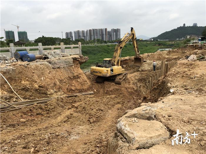 淡水污水处理厂进水管网铺设已进入最后扫尾环节。南方日报记者 王昌辉 摄